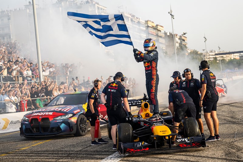 Red Bull Showrun by ALUMIL