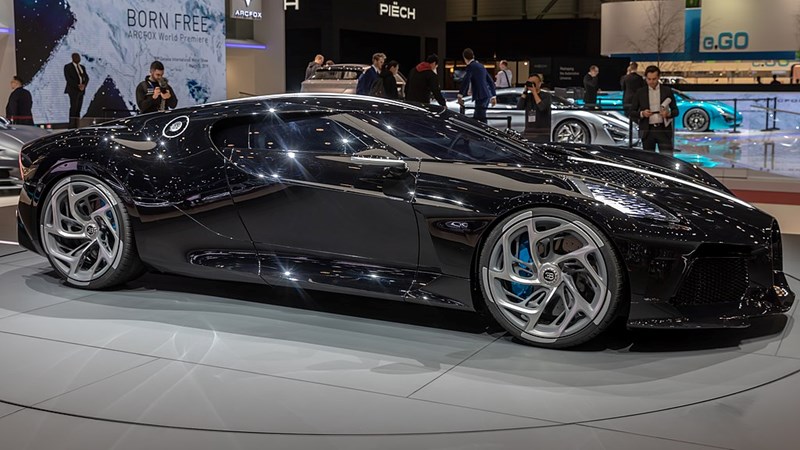 BUGATTI LA VOITURE NOIRE