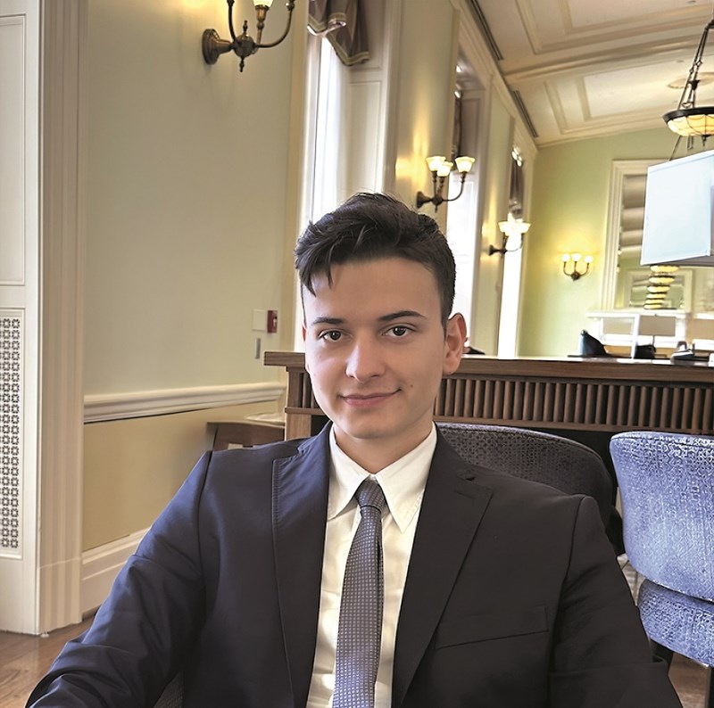 Νικόλας Πηγαδάς