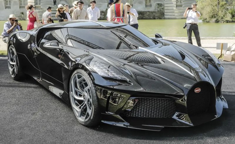 the black car