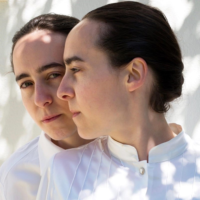 kapsetaki_twins