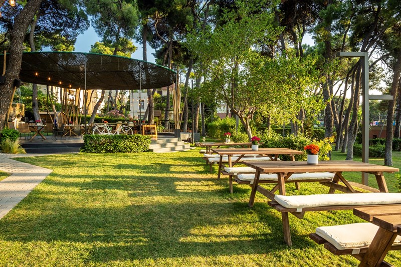Domotel Kastri Contemporary Hotel