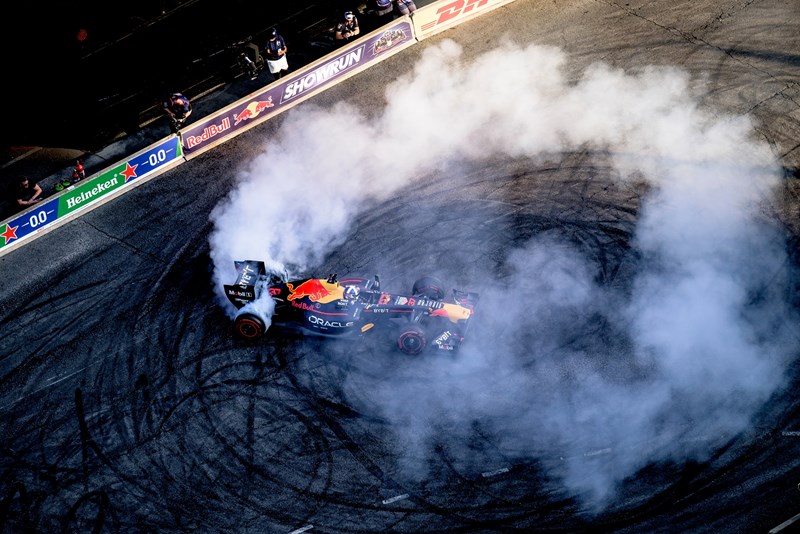 Red Bull Showrun by ALUMIL