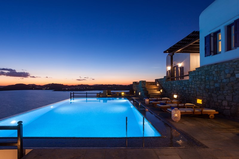 AGL Luxury Villas