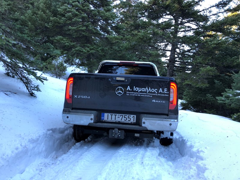 Mercedes X-Class