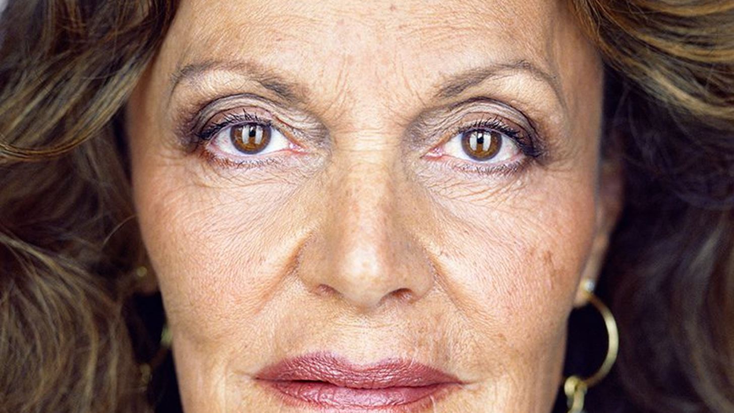 Diane von Furstenberg: &#x39C;&#x3B5; &#x3C4;&#x3BF; &#x3C6;&#x3CC;&#x3C1;&#x3B5;&#x3BC;&#x3AC; &#x3BC;&#x3BF;&#x3C5; &#x3C0;&#x3BF;&#x3C5;&#x3BB;&#x3BF;&#x3CD;&#x3C3;&#x3B1; &#x3B1;&#x3C5;&#x3C4;&#x3BF;&#x3C0;&#x3B5;&#x3C0;&#x3BF;&#x3AF;&#x3B8;&#x3B7;&#x3C3;&#x3B7;