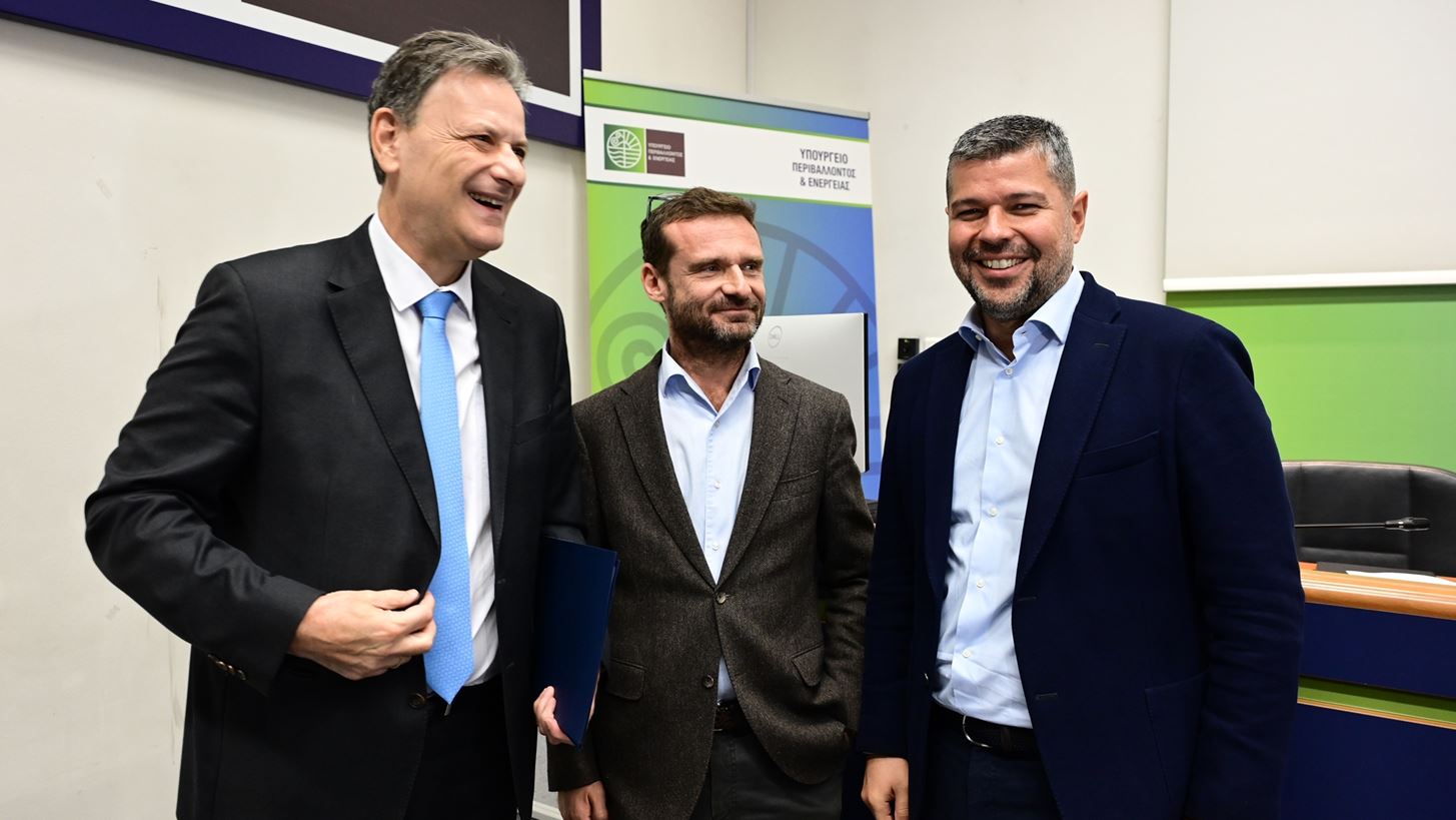 &#x398;. &#x3A3;&#x3BA;&#x3C5;&#x3BB;&#x3B1;&#x3BA;&#x3AC;&#x3BA;&#x3B7;&#x3C2;: &#x39B;&#x3CD;&#x3BD;&#x3B5;&#x3C4;&#x3B1;&#x3B9; &#x3C4;&#x3BF; &#x3C0;&#x3C1;&#x3CC;&#x3B2;&#x3BB;&#x3B7;&#x3BC;&#x3B1; &#x3C4;&#x3B7;&#x3C2; &#x3C4;&#x3B7;&#x3BB;&#x3B5;&#x3B8;&#x3AD;&#x3C1;&#x3BC;&#x3B1;&#x3BD;&#x3C3;&#x3B7;&#x3C2; &#x3C0;&#x3BF;&#x3C5; &#x3AD;&#x3BC;&#x3BF;&#x3B9;&#x3B1;&#x3B6;&#x3B5; &#x3AC;&#x3BB;&#x3C5;&#x3C4;&#x3BF;