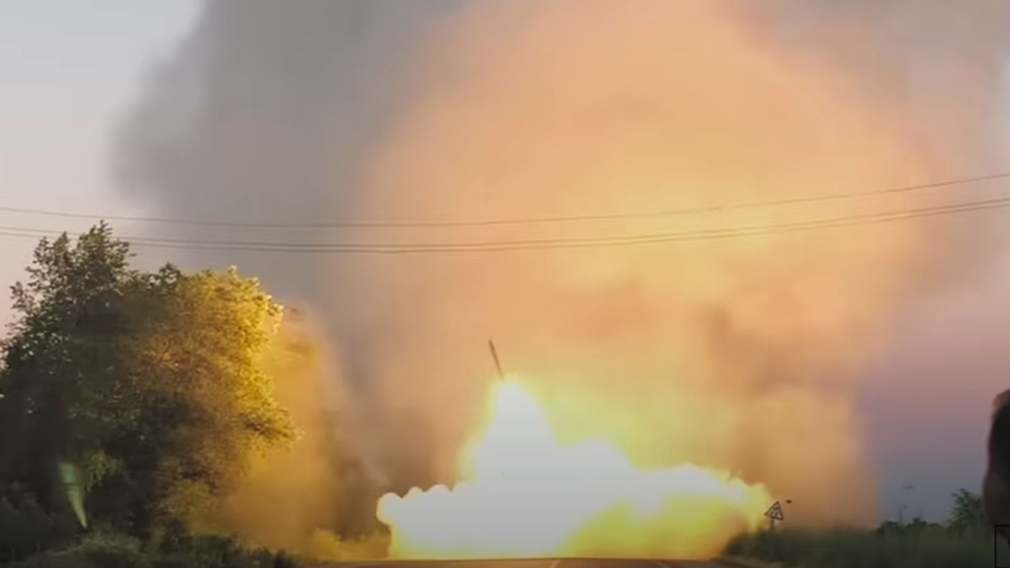 Οι Ουκρανοί φέρνουν τις βόμβες αντίστροφης κλίσης στο πεδίο της μάχης