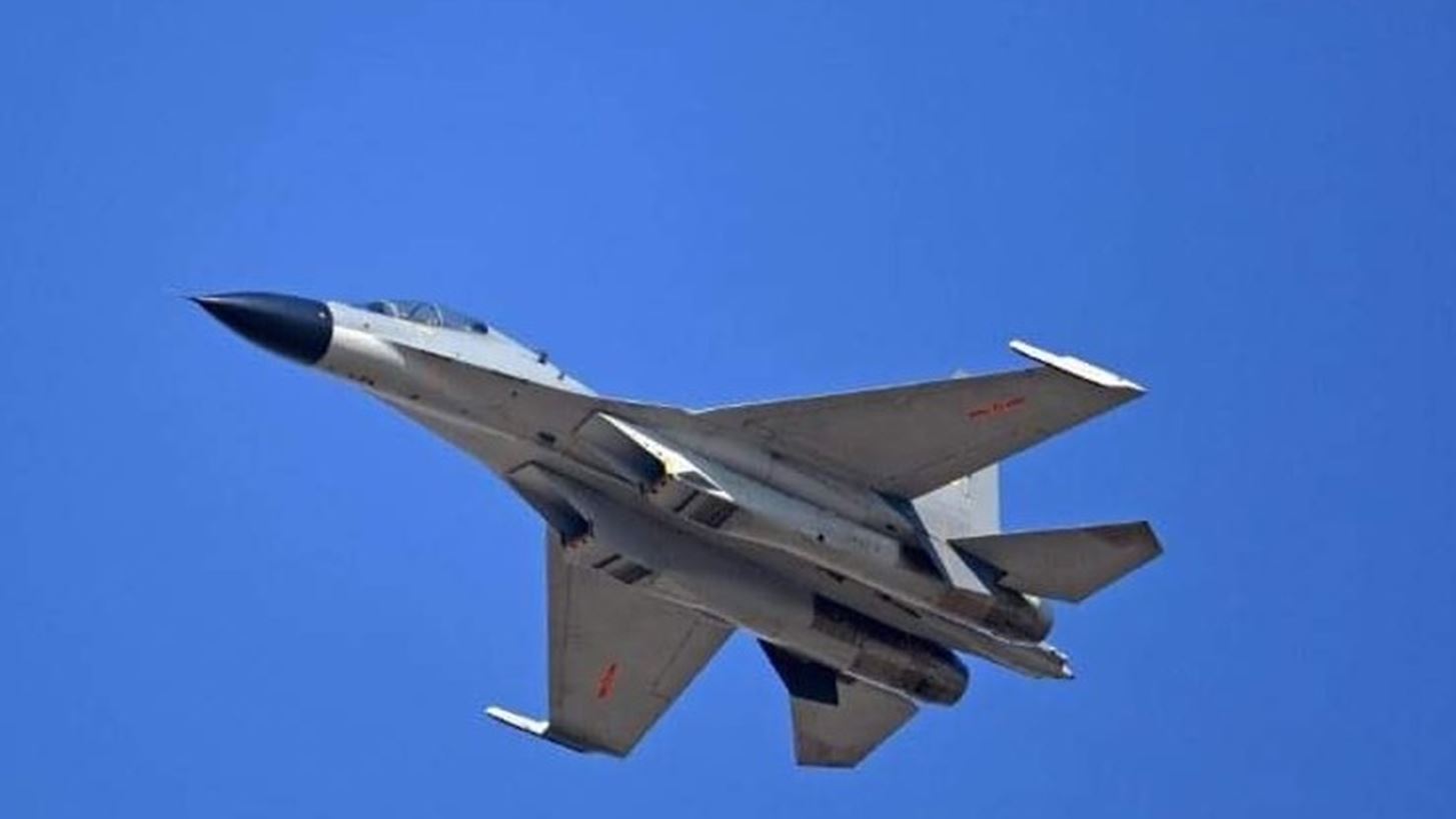 Η Κίνα "ψάχνει" αγοραστές στη Μέση Ανατολή για τα μαχητικά της αεροσκάφη