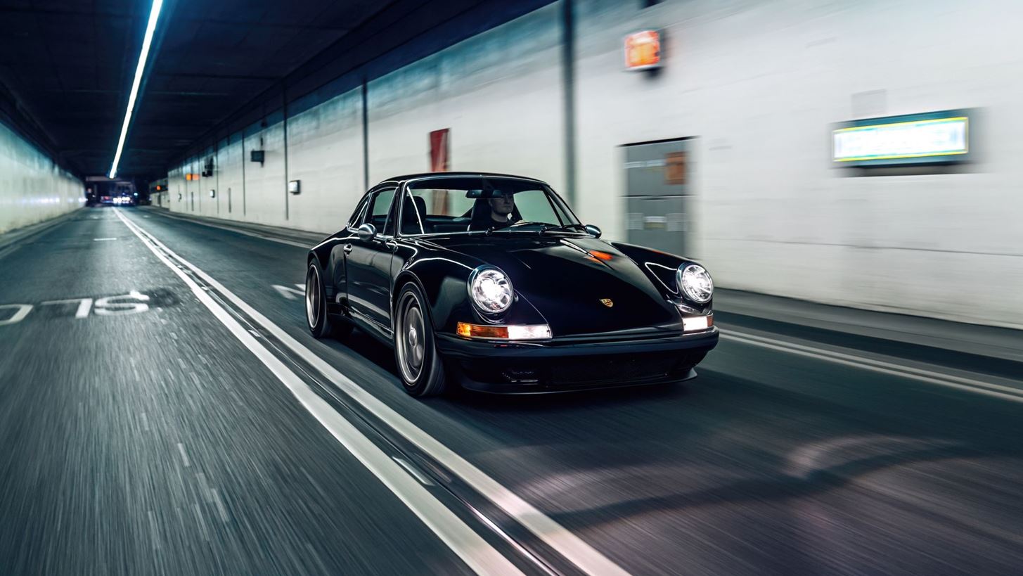 Πανέμορφη restomod Porsche 911 (964) με 400 ίππους