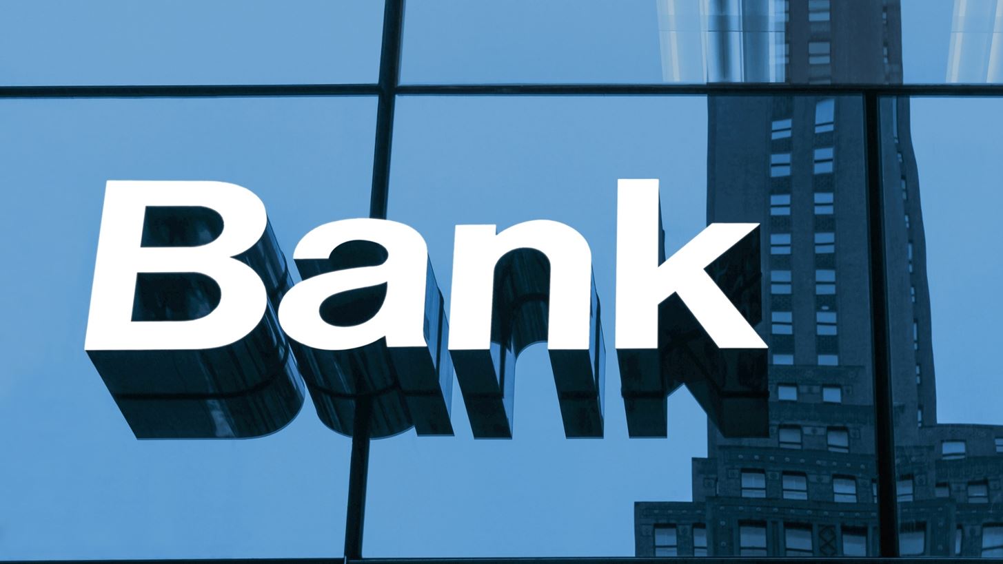 Οι τέσσερις τραπεζικοί κολοσσοί με νέες τιμές στα ύψη