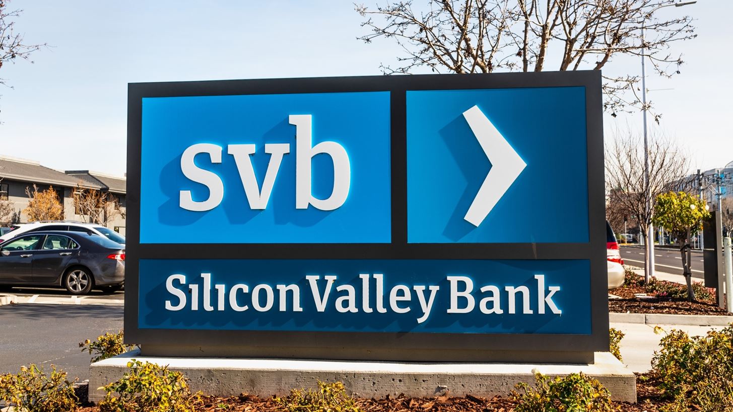 &#x3A0;&#x3CE;&#x3C2; &quot;&#x3C3;&#x3BA;&#x3CC;&#x3C4;&#x3C9;&#x3C3;&#x3B5;&quot; &#x3BF; &#x3A4;&#x3B6;&#x3B5;&#x3C1;&#x3CC;&#x3BC; &#x3A0;&#x3AC;&#x3BF;&#x3C5;&#x3B5;&#x3BB; &#x3C4;&#x3B7; Silicon Valley Bank