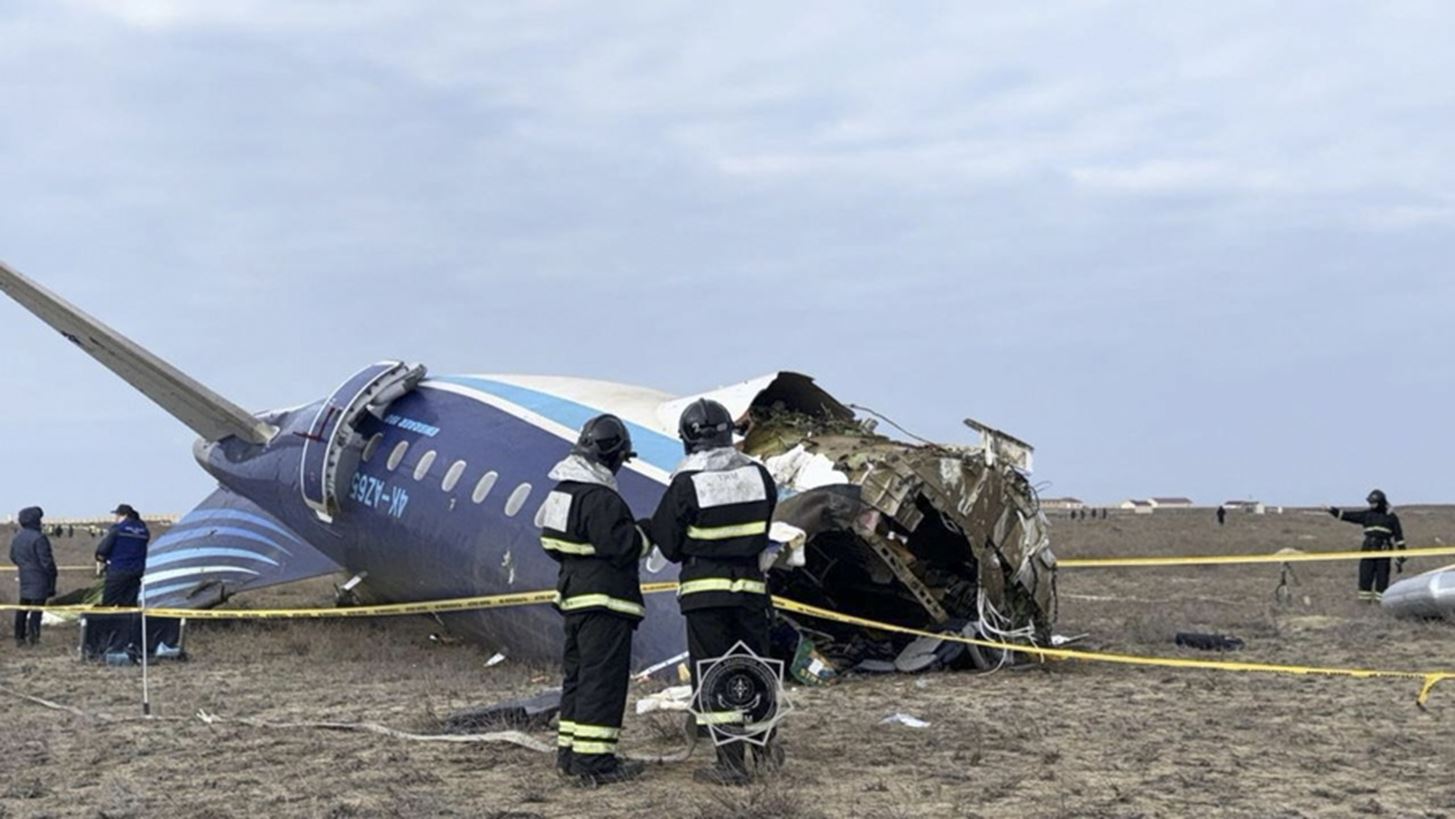 &#x3A3;&#x3C5;&#x3BD;&#x3C4;&#x3C1;&#x3B9;&#x3B2;&#x3AE; &#x3B1;&#x3B5;&#x3C1;&#x3BF;&#x3C3;&#x3BA;&#x3AC;&#x3C6;&#x3BF;&#x3C5;&#x3C2; Azerbaijan Airlines: &#x397; &#x3A1;&#x3C9;&#x3C3;&#x3AF;&#x3B1; &quot;&#x3B8;&#x3B1; &#x3B5;&#x3BD;&#x3C4;&#x3BF;&#x3C0;&#x3AF;&#x3C3;&#x3B5;&#x3B9; &#x3BA;&#x3B1;&#x3B9; &#x3B8;&#x3B1; &#x3C4;&#x3B9;&#x3BC;&#x3C9;&#x3C1;&#x3AE;&#x3C3;&#x3B5;&#x3B9;&quot; &#x3C4;&#x3BF;&#x3C5;&#x3C2; &#x3C5;&#x3C0;&#x3B5;&#x3CD;&#x3B8;&#x3C5;&#x3BD;&#x3BF;&#x3C5;&#x3C2;