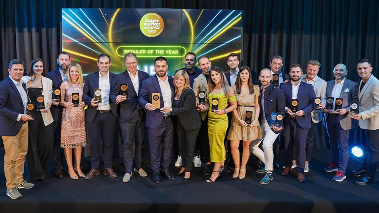 &#x397; Lidl &#x395;&#x3BB;&#x3BB;&#x3AC;&#x3C2; &#x3C3;&#x3C4;&#x3B7;&#x3BD; &#x3BA;&#x3BF;&#x3C1;&#x3C5;&#x3C6;&#x3AE; &#x3C4;&#x3BF;&#x3C5; &#x3BB;&#x3B9;&#x3B1;&#x3BD;&#x3B5;&#x3BC;&#x3C0;&#x3BF;&#x3C1;&#x3AF;&#x3BF;&#x3C5; &#x3C9;&#x3C2; Retailer of the Year &#x3C3;&#x3C4;&#x3B1; Supermarket Awards 2023