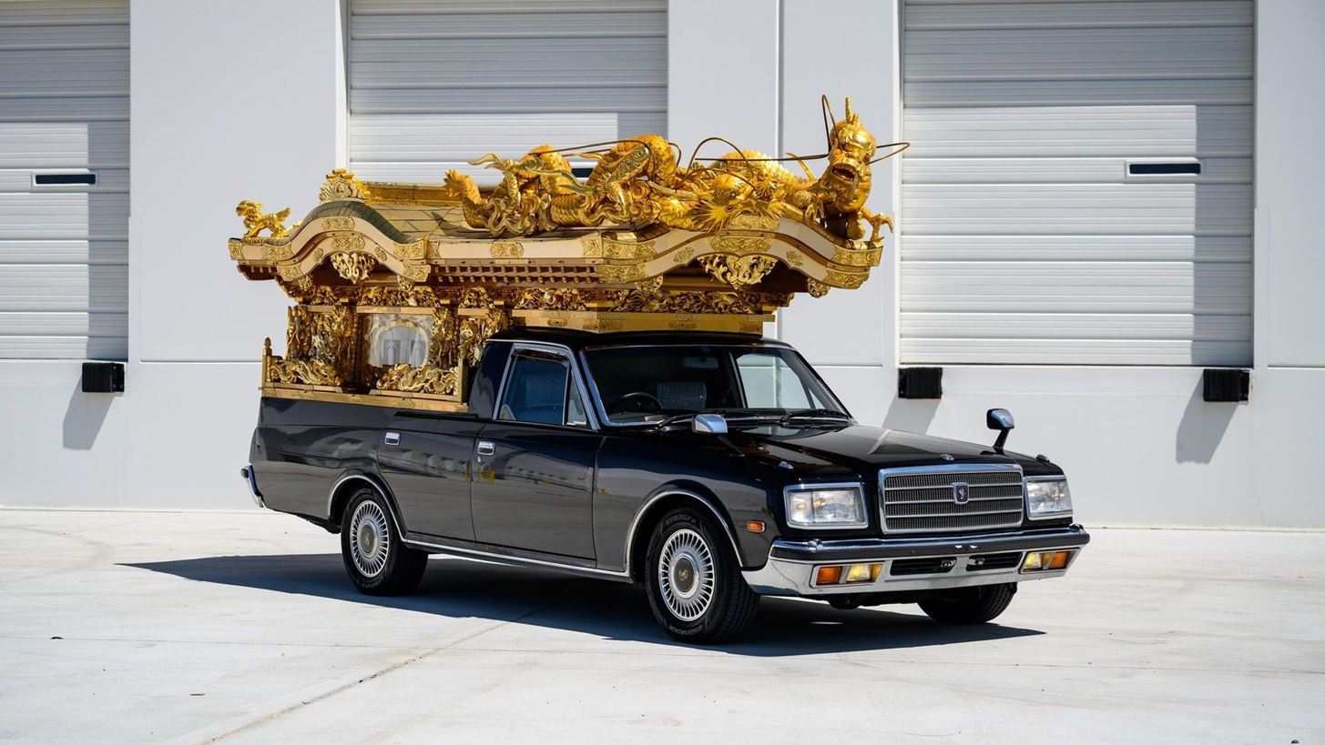 &#x39D;&#x3B5;&#x3BA;&#x3C1;&#x3BF;&#x3C6;&#x3CC;&#x3C1;&#x3B1; Toyota Century &#x3C4;&#x3BF;&#x3C5; 1996 &#x3C3;&#x3B5; &#x3C4;&#x3B9;&#x3BC;&#x3AE; &#x3B5;&#x3C5;&#x3BA;&#x3B1;&#x3B9;&#x3C1;&#x3AF;&#x3B1;&#x3C2;