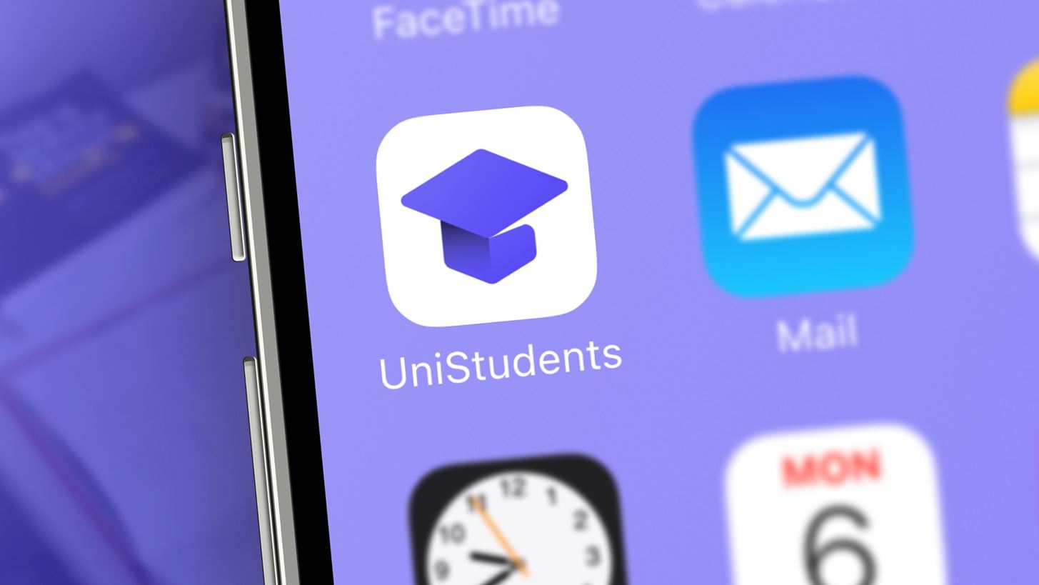UniStudents: &#x397; &#x3B5;&#x3C6;&#x3B1;&#x3C1;&#x3BC;&#x3BF;&#x3B3;&#x3AE; &#x3C0;&#x3BF;&#x3C5; &#x3B5;&#x3C0;&#x3B9;&#x3B2;&#x3C1;&#x3B1;&#x3B2;&#x3B5;&#x3CD;&#x3B5;&#x3B9; &#x3C4;&#x3BF;&#x3C5;&#x3C2; &#x3C6;&#x3BF;&#x3B9;&#x3C4;&#x3B7;&#x3C4;&#x3AD;&#x3C2; &#x3CC;&#x3C4;&#x3B1;&#x3BD; &#x3C0;&#x3B5;&#x3C1;&#x3BD;&#x3AC;&#x3BD;&#x3B5; &#x3BC;&#x3B1;&#x3B8;&#x3AE;&#x3BC;&#x3B1;&#x3C4;&#x3B1;