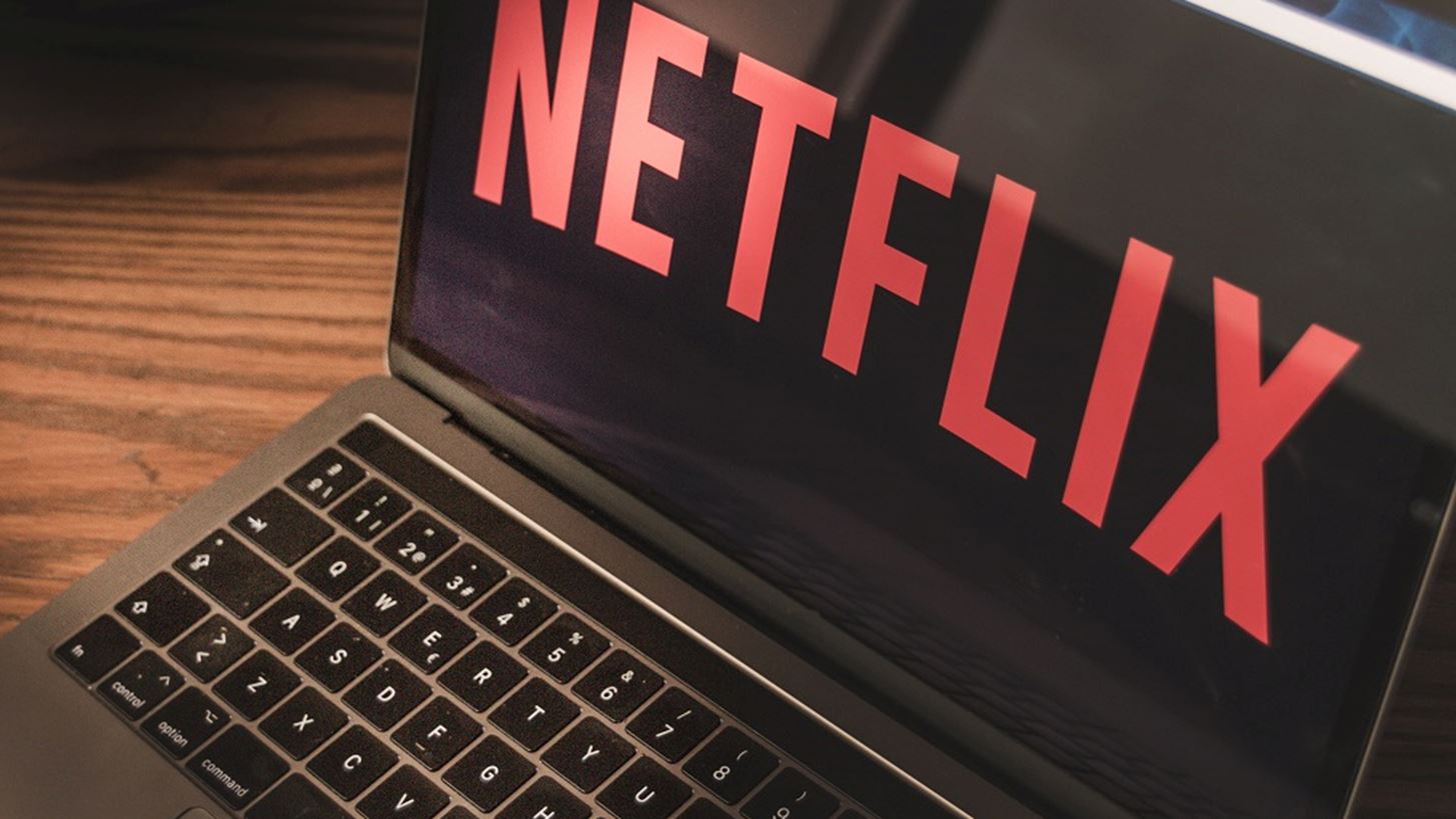 Το Netflix ξεκίνησε την κατάργηση της κοινής χρήσης κωδικών στις ΗΠΑ