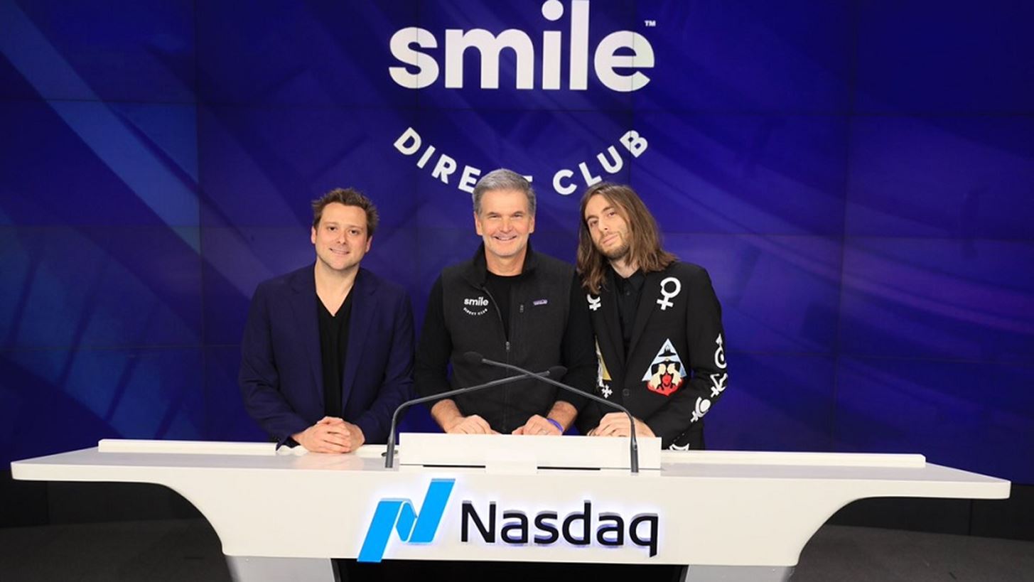 &#x393;&#x3B9;&#x3B1;&#x3C4;&#x3AF; &#x3BF;&#x3B9; &#x3B9;&#x3B4;&#x3C1;&#x3C5;&#x3C4;&#x3AD;&#x3C2; &#x3C4;&#x3BF;&#x3C5; SmileDirectClub &#x3B4;&#x3B5;&#x3BD; &#x3B5;&#x3AF;&#x3BD;&#x3B1;&#x3B9; &#x3C0;&#x3BB;&#x3AD;&#x3BF;&#x3BD; &#x3B4;&#x3B9;&#x3C3;&#x3B5;&#x3BA;&#x3B1;&#x3C4;&#x3BF;&#x3BC;&#x3BC;&#x3C5;&#x3C1;&#x3B9;&#x3BF;&#x3CD;&#x3C7;&#x3BF;&#x3B9;