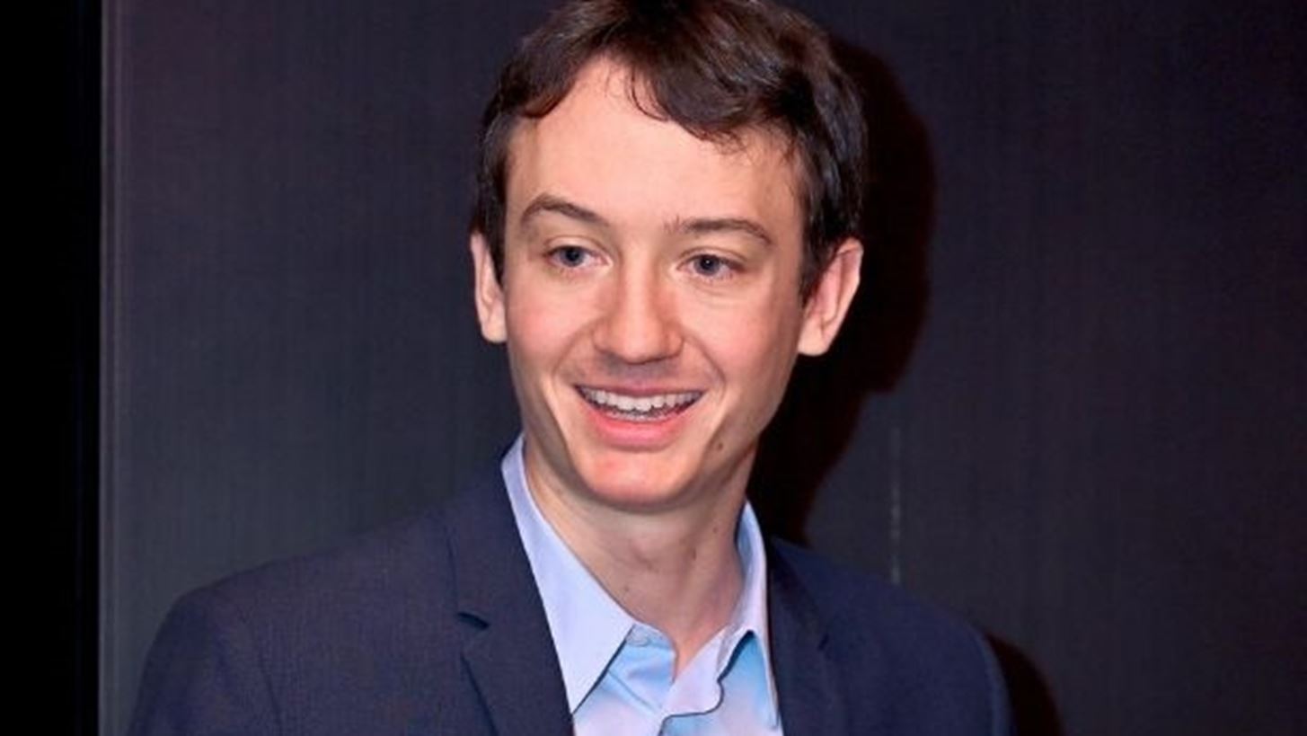 Ποιος είναι ο Frederic Arnault; Ο 29χρονος γιος του δισεκατομμυριούχου Bernard Arnault ανέλαβε την ηγεσία του τμήματος ρολογιών της LVMH