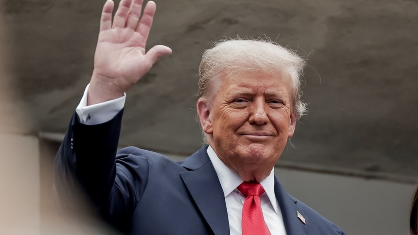 &quot;&#x39A;&#x3B1;&#x3C4;&#x3B1;&#x3C1;&#x3B3;&#x3AE;&#x3C3;&#x3C4;&#x3B5; &#x3C4;&#x3BF; Filibuster&quot;: &#x39F; &#x3A4;&#x3C1;&#x3B1;&#x3BC;&#x3C0; &#x3BA;&#x3B1;&#x3BB;&#x3B5;&#x3AF; &#x3C4;&#x3BF;&#x3C5;&#x3C2; &#x3A1;&#x3B5;&#x3C0;&#x3BF;&#x3C5;&#x3BC;&#x3C0;&#x3BB;&#x3B9;&#x3BA;&#x3B1;&#x3BD;&#x3BF;&#x3CD;&#x3C2; &#x3BD;&#x3B1; &#x3B5;&#x3BD;&#x3B5;&#x3C1;&#x3B3;&#x3BF;&#x3C0;&#x3BF;&#x3B9;&#x3AE;&#x3C3;&#x3BF;&#x3C5;&#x3BD; &#x3C4;&#x3B7;&#x3BD; &quot;&#x3A0;&#x3C5;&#x3C1;&#x3B7;&#x3BD;&#x3B9;&#x3BA;&#x3AE; &#x395;&#x3C0;&#x3B9;&#x3BB;&#x3BF;&#x3B3;&#x3AE;&quot; &#x3BA;&#x3B1;&#x3B9; &#x3BD;&#x3B1; &#x3C4;&#x3B5;&#x3C1;&#x3BC;&#x3B1;&#x3C4;&#x3AF;&#x3C3;&#x3BF;&#x3C5;&#x3BD; &#x3C4;&#x3BF; shutdown