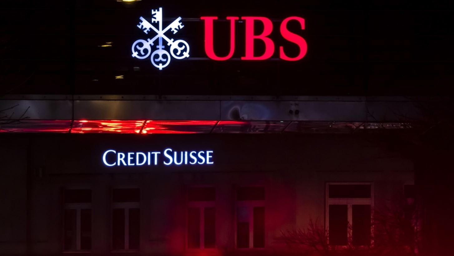 UBS: &#x394;&#x3B5;&#x3BD; &#x3C7;&#x3C1;&#x3B5;&#x3B9;&#x3AC;&#x3B6;&#x3B5;&#x3C4;&#x3B1;&#x3B9; &#x3C0;&#x3B5;&#x3C1;&#x3B1;&#x3B9;&#x3C4;&#x3AD;&#x3C1;&#x3C9; &#x3C0;&#x3C1;&#x3BF;&#x3C3;&#x3C4;&#x3B1;&#x3C3;&#x3AF;&#x3B1; &#x3B1;&#x3C0;&#x3CC; &#x39A;&#x3B5;&#x3BD;&#x3C4;&#x3C1;&#x3B9;&#x3BA;&#x3AE; &#x3A4;&#x3C1;&#x3AC;&#x3C0;&#x3B5;&#x3B6;&#x3B1; &#x3BA;&#x3B1;&#x3B9; &#x39A;&#x3C5;&#x3B2;&#x3AD;&#x3C1;&#x3BD;&#x3B7;&#x3C3;&#x3B7; &#x3B3;&#x3B9;&#x3B1; &#x3C4;&#x3B7;&#x3BD; Credit Suisse