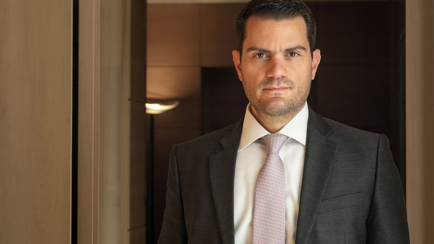 &#x3A7;&#x3C1;. &#x398;&#x3B5;&#x3BF;&#x3B4;&#x3BF;&#x3C3;&#x3AF;&#x3BF;&#x3C5; (BFF Banking Group): &#x3A0;&#x3AC;&#x3BD;&#x3C4;&#x3B1; &#x3B8;&#x3B5;&#x3C9;&#x3C1;&#x3BF;&#x3CD;&#x3C3;&#x3B1;&#x3BC;&#x3B5; &#x3C4;&#x3B7;&#x3BD; &#x395;&#x3BB;&#x3BB;&#x3AC;&#x3B4;&#x3B1; &#x3C9;&#x3C2; &#x3C3;&#x3C4;&#x3C1;&#x3B1;&#x3C4;&#x3B7;&#x3B3;&#x3B9;&#x3BA;&#x3AE; &#x3B1;&#x3B3;&#x3BF;&#x3C1;&#x3AC;