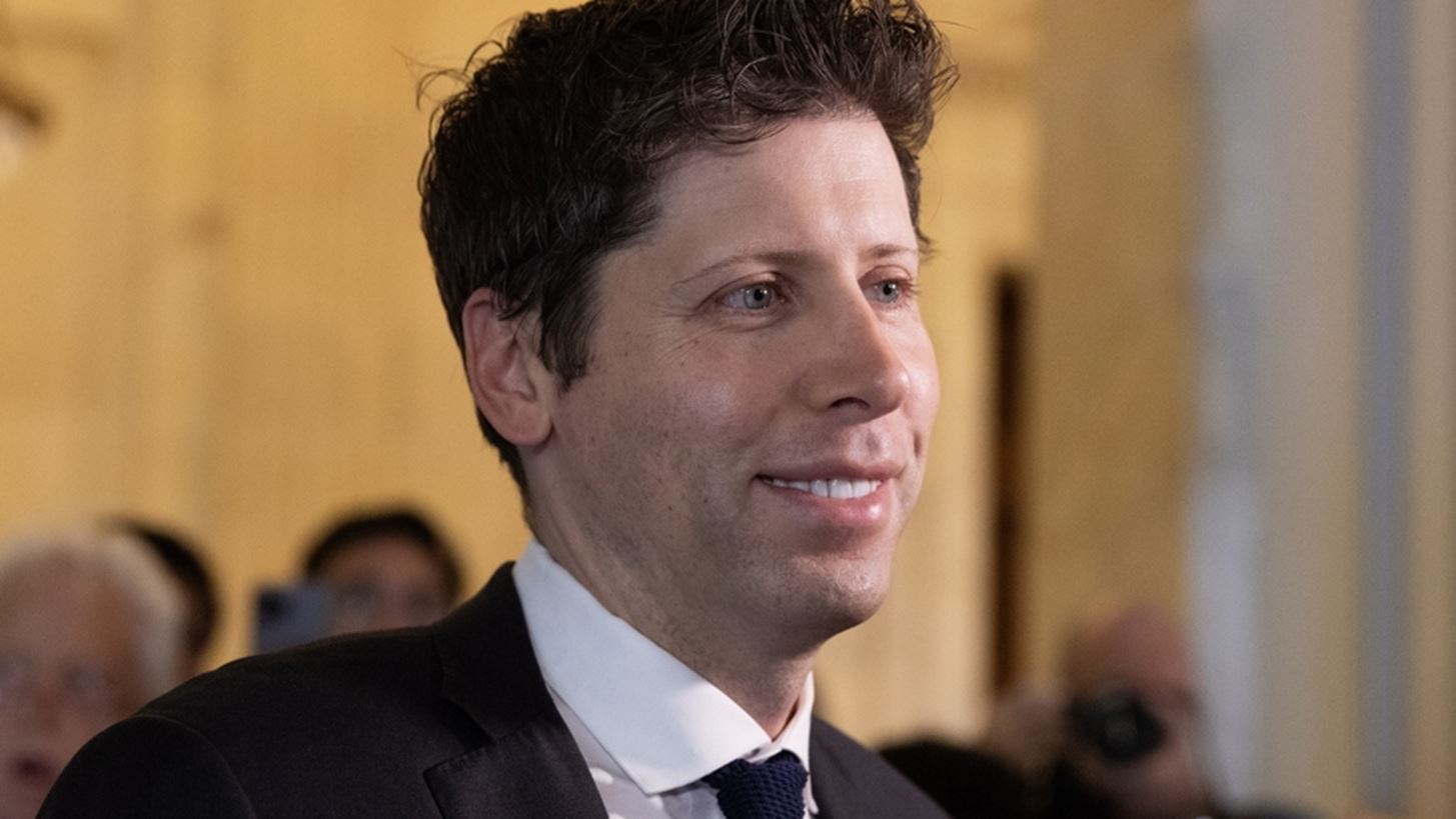 Ο ιδρυτής της OpenAI Σαμ Άλτμαν έδωσε σε χιλιάδες ανθρώπους δωρεάν χρήματα - Ποια είναι τα συμπεράσματα