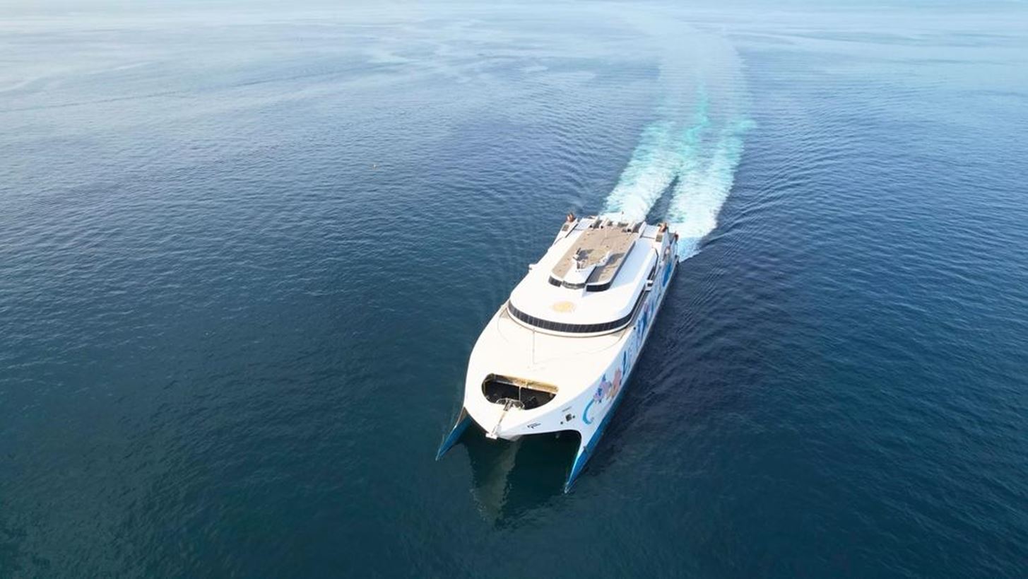EuroChampion Jet - &#x3A4;&#x3BF; &#x3BD;&#x3AD;&#x3BF; &#x3B5;&#x3BD;&#x3C4;&#x3C5;&#x3C0;&#x3C9;&#x3C3;&#x3B9;&#x3B1;&#x3BA;&#x3CC; &#x3C4;&#x3B1;&#x3C7;&#x3CD;&#x3C0;&#x3BB;&#x3BF;&#x3BF; &#x3C4;&#x3B7;&#x3C2; SEAJETS &#x3BA;&#x3B1;&#x3C4;&#x3AD;&#x3C6;&#x3C4;&#x3B1;&#x3C3;&#x3B5; &#x3C3;&#x3C4;&#x3BF; &#x3BB;&#x3B9;&#x3BC;&#x3AC;&#x3BD;&#x3B9; &#x3C4;&#x3BF;&#x3C5; &#x3A0;&#x3B5;&#x3B9;&#x3C1;&#x3B1;&#x3B9;&#x3AC;