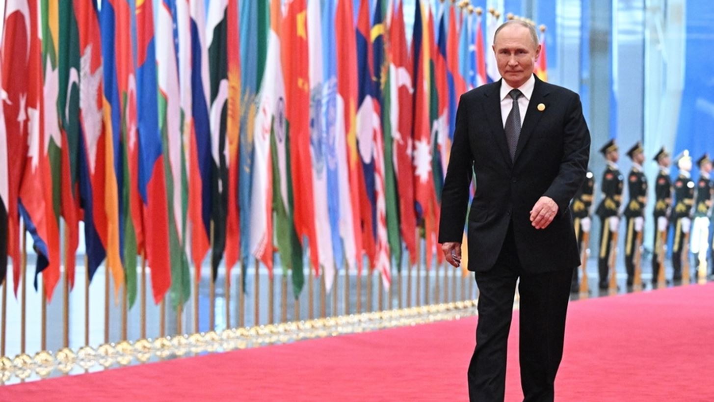 Η οικονομικά αποδυναμωμένη Ρωσία προκαλεί την Ευρώπη