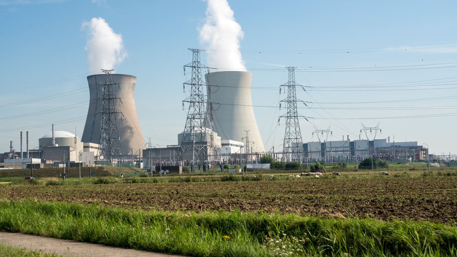 Ρωσία και Κίνα κυριαρχούν στη βιομηχανία πυρηνικής ενέργειας - Πώς πρέπει να αντιδράσουν οι ΗΠΑ