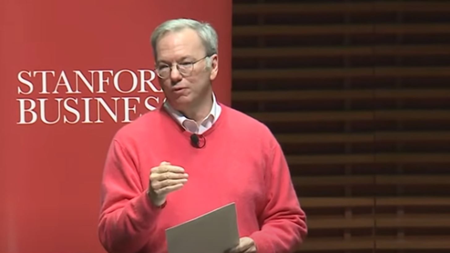 O Eric Schmidt &#x3BA;&#x3B1;&#x3B9; &#x3BF;&#x3B9; &#x3BC;&#x3C5;&#x3C3;&#x3C4;&#x3B9;&#x3BA;&#x3B5;&#x3C2; &#x3B4;&#x3BF;&#x3BA;&#x3B9;&#x3BC;&#x3AD;&#x3C2; &#x3C3;&#x3C4;&#x3C1;&#x3B1;&#x3C4;&#x3B9;&#x3C9;&#x3C4;&#x3B9;&#x3BA;&#x3CE;&#x3BD; drones &#x3BC;&#x3B5; &#x3C4;&#x3B5;&#x3C7;&#x3BD;&#x3B7;&#x3C4;&#x3AE; &#x3BD;&#x3BF;&#x3B7;&#x3BC;&#x3BF;&#x3C3;&#x3CD;&#x3BD;&#x3B7; &#x3C3;&#x3B5; &#x39F;&#x3C5;&#x3BA;&#x3C1;&#x3B1;&#x3BD;&#x3AF;&#x3B1; &#x3BA;&#x3B1;&#x3B9; Silicon Valley