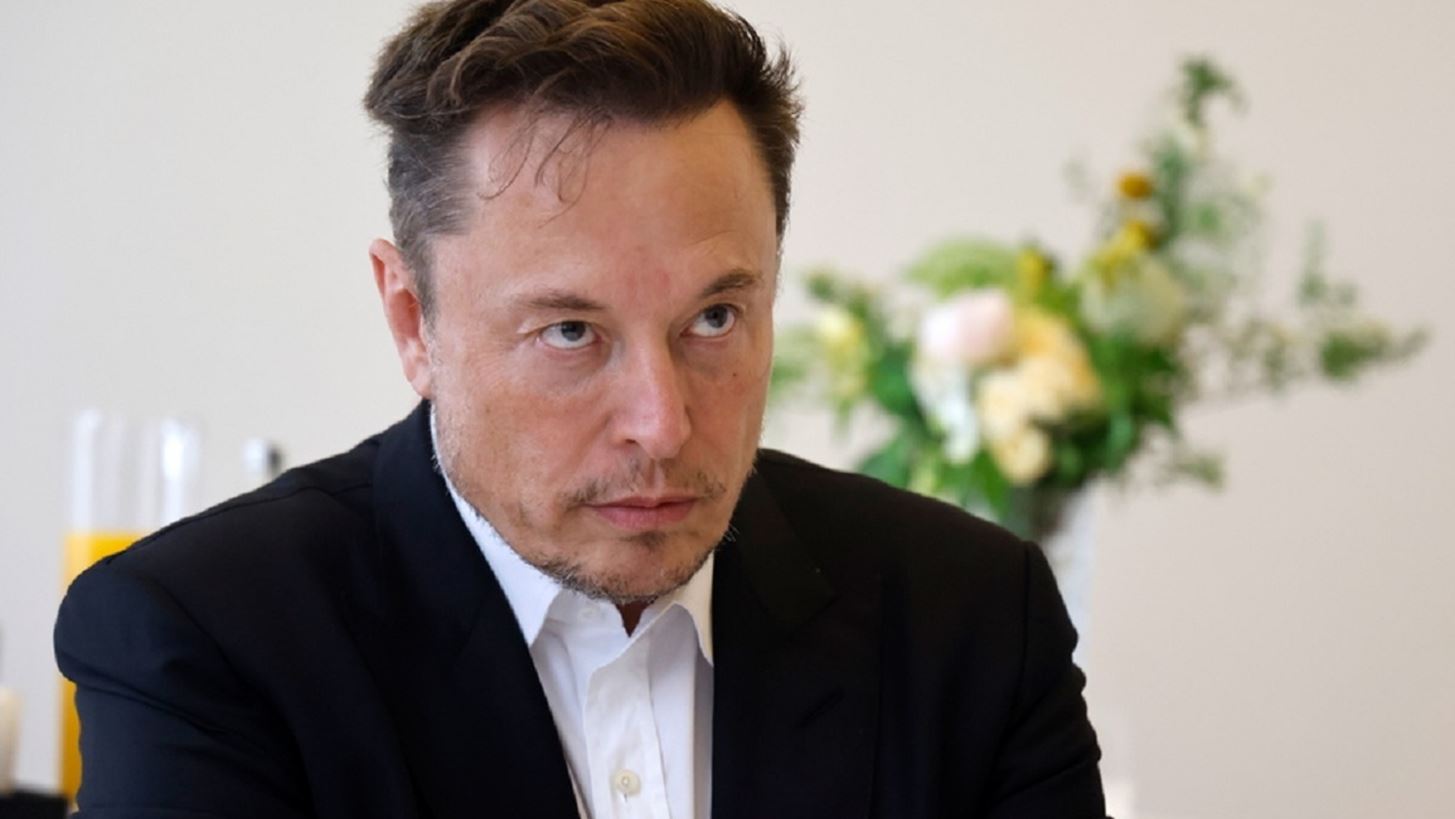 &quot;&#x39F; Elon &#x3B4;&#x3B5;&#x3BD; &#x3B5;&#x3BD;&#x3B4;&#x3B9;&#x3B1;&#x3C6;&#x3AD;&#x3C1;&#x3B5;&#x3C4;&#x3B1;&#x3B9; &#x3C0;&#x3B9;&#x3B1; &#x3B3;&#x3B9;&#x3B1; &#x3C4;&#x3B7;&#x3BD; Tesla&quot;: &#x39F;&#x3B9; &#x3BC;&#x3B5;&#x3B3;&#x3AC;&#x3BB;&#x3BF;&#x3B9; &#x3B8;&#x3B1;&#x3C5;&#x3BC;&#x3B1;&#x3C3;&#x3C4;&#x3AD;&#x3C2; &#x3C4;&#x3BF;&#x3C5; Musk &#x3C3;&#x3C4;&#x3C1;&#x3AD;&#x3C6;&#x3BF;&#x3BD;&#x3C4;&#x3B1;&#x3B9; &#x3B5;&#x3BD;&#x3B1;&#x3BD;&#x3C4;&#x3AF;&#x3BF;&#x3BD; &#x3C4;&#x3BF;&#x3C5;