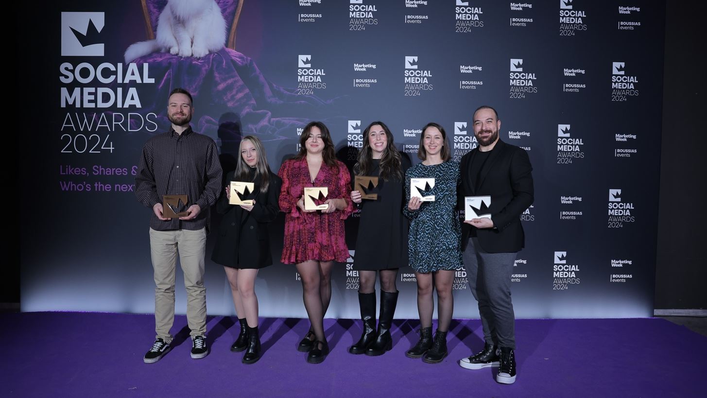 &#x397; &#x399;&#x39A;&#x395;&#x391; &#x3B1;&#x3C0;&#x3AD;&#x3C3;&#x3C0;&#x3B1;&#x3C3;&#x3B5; 6 &#x3B2;&#x3C1;&#x3B1;&#x3B2;&#x3B5;&#x3AF;&#x3B1; &#x3C3;&#x3C4;&#x3B1; Social Media Awards 2024