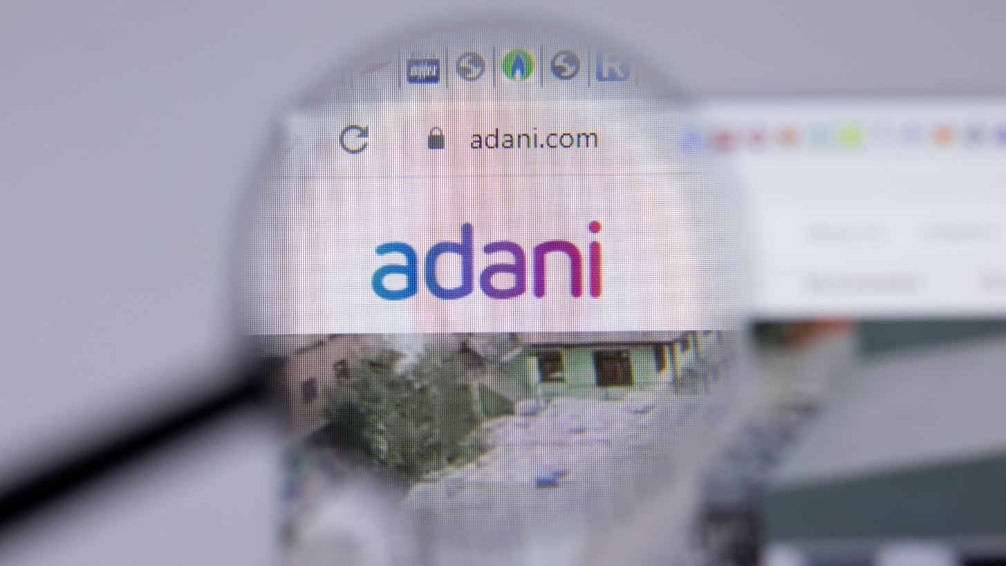 &#x38C;&#x3BC;&#x3B9;&#x3BB;&#x3BF;&#x3C2; Adani: &#x3A0;&#x3C1;&#x3CC;&#x3C3;&#x3C9;&#x3C0;&#x3BF;-&#x3BA;&#x3BB;&#x3B5;&#x3B9;&#x3B4;&#x3AF; &#x3C3;&#x3C4;&#x3B1; &#x3BC;&#x3B5;&#x3B3;&#x3B1;&#x3BB;&#x3CD;&#x3C4;&#x3B5;&#x3C1;&#x3B1; deals &#x3BA;&#x3B1;&#x3B9; 5 &#x3C6;&#x3BF;&#x3C1;&#x3AD;&#x3C2; &#x3C0;&#x3BB;&#x3BF;&#x3C5;&#x3C3;&#x3B9;&#x3CC;&#x3C4;&#x3B5;&#x3C1;&#x3BF;&#x3C2; &#x3B1;&#x3C0;&#x3CC; &#x3CC;&#x3C3;&#x3BF; &quot;&#x3C6;&#x3B1;&#x3B9;&#x3BD;&#x3CC;&#x3C4;&#x3B1;&#x3BD;&quot; &#x3BF; &#x3BC;&#x3B5;&#x3B3;&#x3AC;&#x3BB;&#x3BF;&#x3C2; &#x3B1;&#x3B4;&#x3B5;&#x3C1;&#x3C6;&#x3CC;&#x3C2; &#x3C4;&#x3BF;&#x3C5; Gautam