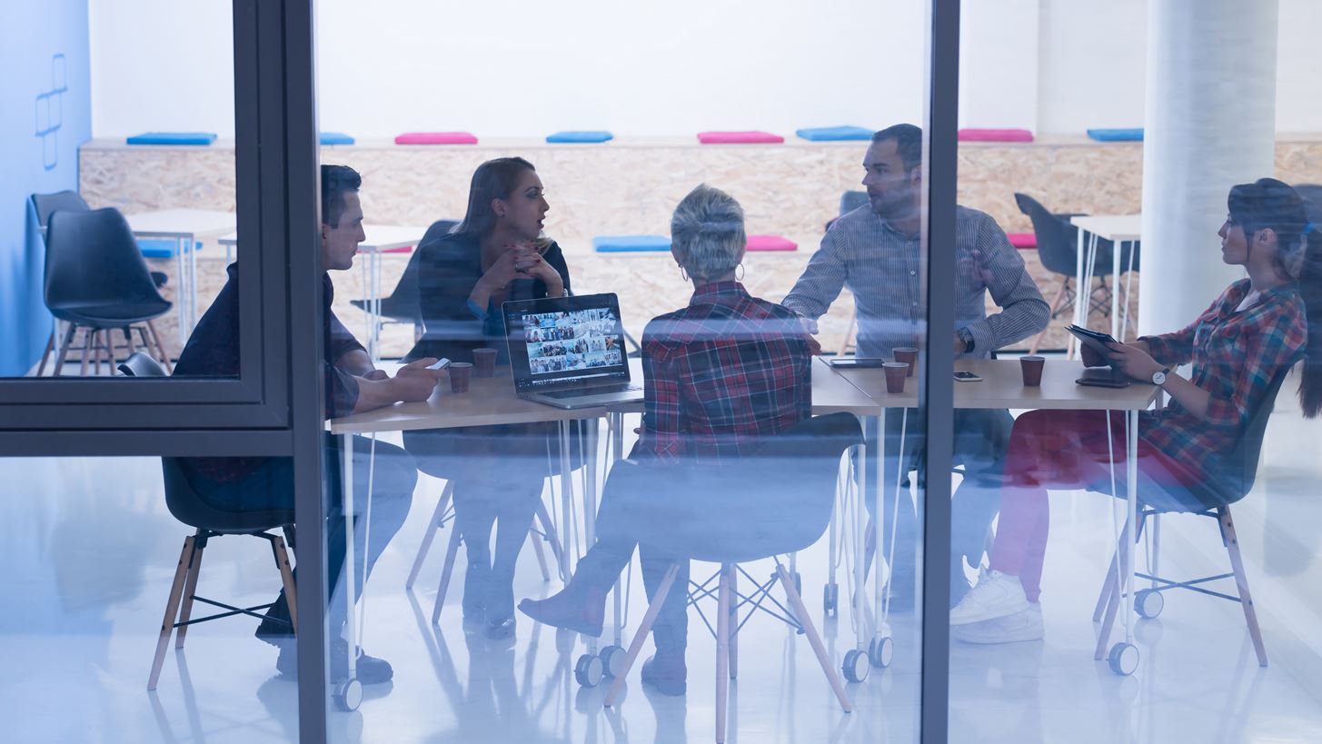 Startups: Οι "hot" κλάδοι του 2025 και οι νέες τάσεις στις χρηματοδοτήσεις