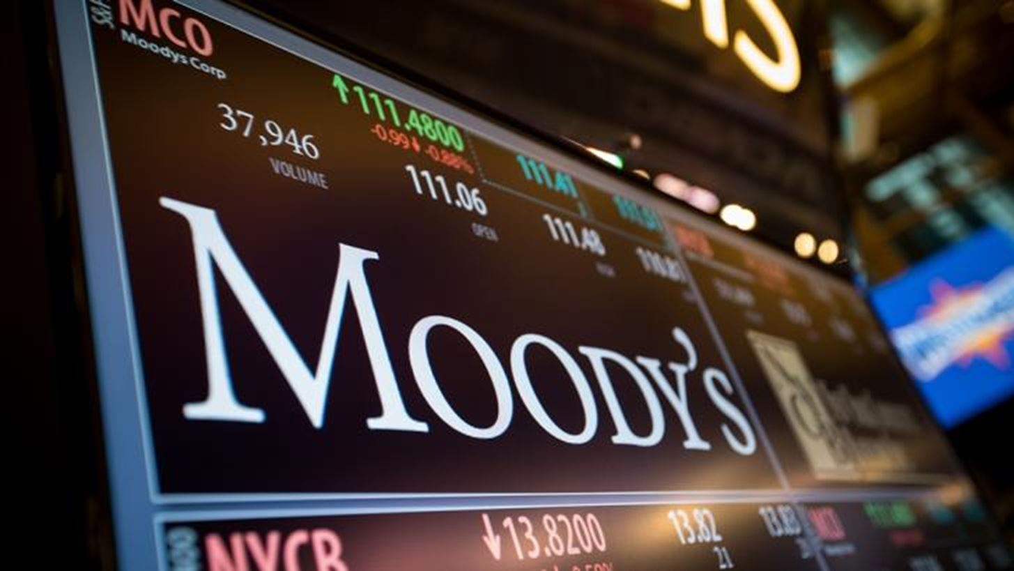 Moody&#x2019;s Analytics: &#x394;&#x3CD;&#x3C3;&#x3BA;&#x3BF;&#x3BB;&#x3B7; &#x3C7;&#x3C1;&#x3BF;&#x3BD;&#x3B9;&#x3AC; &#x3B3;&#x3B9;&#x3B1; &#x3B1;&#x3B3;&#x3BF;&#x3C1;&#x3AD;&#x3C2; &#x3BA;&#x3B1;&#x3B9; &#x3BF;&#x3B9;&#x3BA;&#x3BF;&#x3BD;&#x3BF;&#x3BC;&#x3AF;&#x3B5;&#x3C2; &#x3C4;&#x3BF; 2026 &#x2013; &#x39C;&#x3AF;&#x3B1; &#x3B1;&#x3C0;&#x3CC;&#x3C4;&#x3BF;&#x3BC;&#x3B7; &#x3BA;&#x3B1;&#x3B9; &#x3B9;&#x3C3;&#x3C7;&#x3C5;&#x3C1;&#x3AE; &#x3B4;&#x3B9;&#x3CC;&#x3C1;&#x3B8;&#x3C9;&#x3C3;&#x3B7; &#x3C3;&#x3C4;&#x3BF;&#x3C5;&#x3C2; &#x3BC;&#x3B5;&#x3B3;&#x3B1;&#x3BB;&#x3CD;&#x3C4;&#x3B5;&#x3C1;&#x3BF;&#x3C5;&#x3C2; &#x3BA;&#x3B9;&#x3BD;&#x3B4;&#x3CD;&#x3BD;&#x3BF;&#x3C5;&#x3C2;