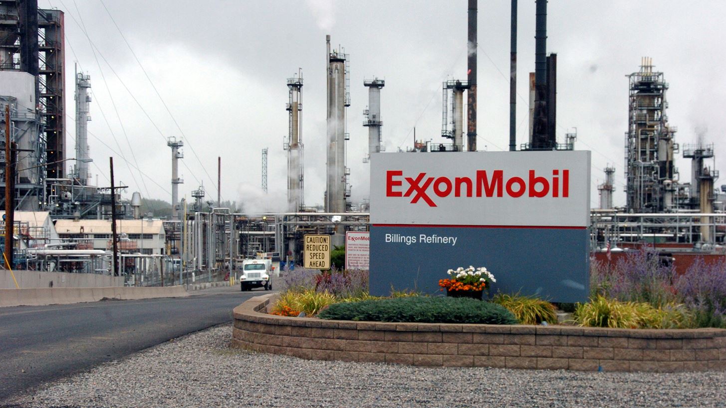 Exxon Mobil: &#x3A0;&#x3C4;&#x3CE;&#x3C3;&#x3B7; &#x3BA;&#x3B5;&#x3C1;&#x3B4;&#x3CE;&#x3BD; &#x3BA;&#x3B1;&#x3B9; &#x3B5;&#x3C3;&#x3CC;&#x3B4;&#x3C9;&#x3BD;, &#x3AD;&#x3C7;&#x3B1;&#x3C3;&#x3B5; &#x3C4;&#x3B9;&#x3C2; &#x3B5;&#x3BA;&#x3C4;&#x3B9;&#x3BC;&#x3AE;&#x3C3;&#x3B5;&#x3B9;&#x3C2;