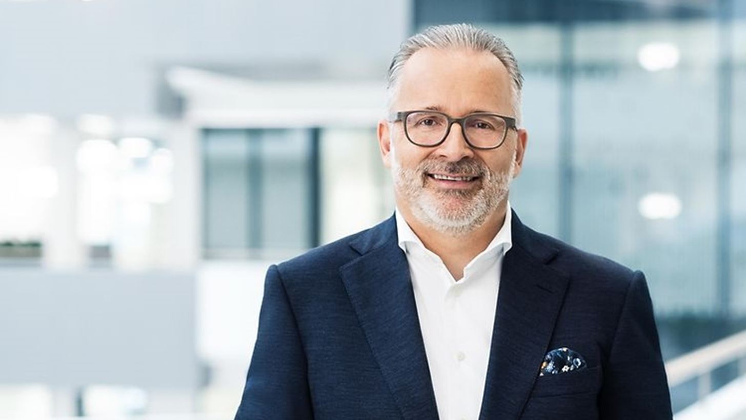Henkel: &#x3A3;&#x3C4;&#x3B1; 3,1 &#x3B4;&#x3B9;&#x3C3;. &#x3B5;&#x3C5;&#x3C1;&#x3CE; &#x3C4;&#x3B1;&#xA0;&#x3BB;&#x3B5;&#x3B9;&#x3C4;&#x3BF;&#x3C5;&#x3C1;&#x3B3;&#x3B9;&#x3BA;&#x3AC; &#x3BA;&#x3AD;&#x3C1;&#x3B4;&#x3B7;, &#x3B1;&#x3C5;&#x3BE;&#x3B7;&#x3BC;&#x3AD;&#x3BD;&#x3B1; &#x3BA;&#x3B1;&#x3C4;&#x3AC; 20,9%