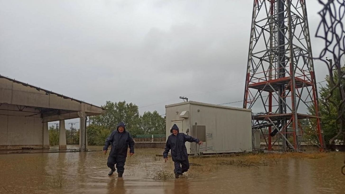&#x39F; &#x38C;&#x3BC;&#x3B9;&#x3BB;&#x3BF;&#x3C2; &#x39F;&#x3A4;&#x395; &#x3B1;&#x3C0;&#x3CC; &#x3C4;&#x3B7;&#x3BD; &#x3C0;&#x3C1;&#x3CE;&#x3C4;&#x3B7; &#x3C3;&#x3C4;&#x3B9;&#x3B3;&#x3BC;&#x3AE; &#x3B4;&#x3AF;&#x3C0;&#x3BB;&#x3B1; &#x3C3;&#x3C4;&#x3BF;&#x3C5;&#x3C2; &#x3C0;&#x3BB;&#x3B7;&#x3BC;&#x3BC;&#x3C5;&#x3C1;&#x3BF;&#x3C0;&#x3B1;&#x3B8;&#x3B5;&#x3AF;&#x3C2; &#x3C3;&#x3C4;&#x3B7; &#x398;&#x3B5;&#x3C3;&#x3C3;&#x3B1;&#x3BB;&#x3AF;&#x3B1;
