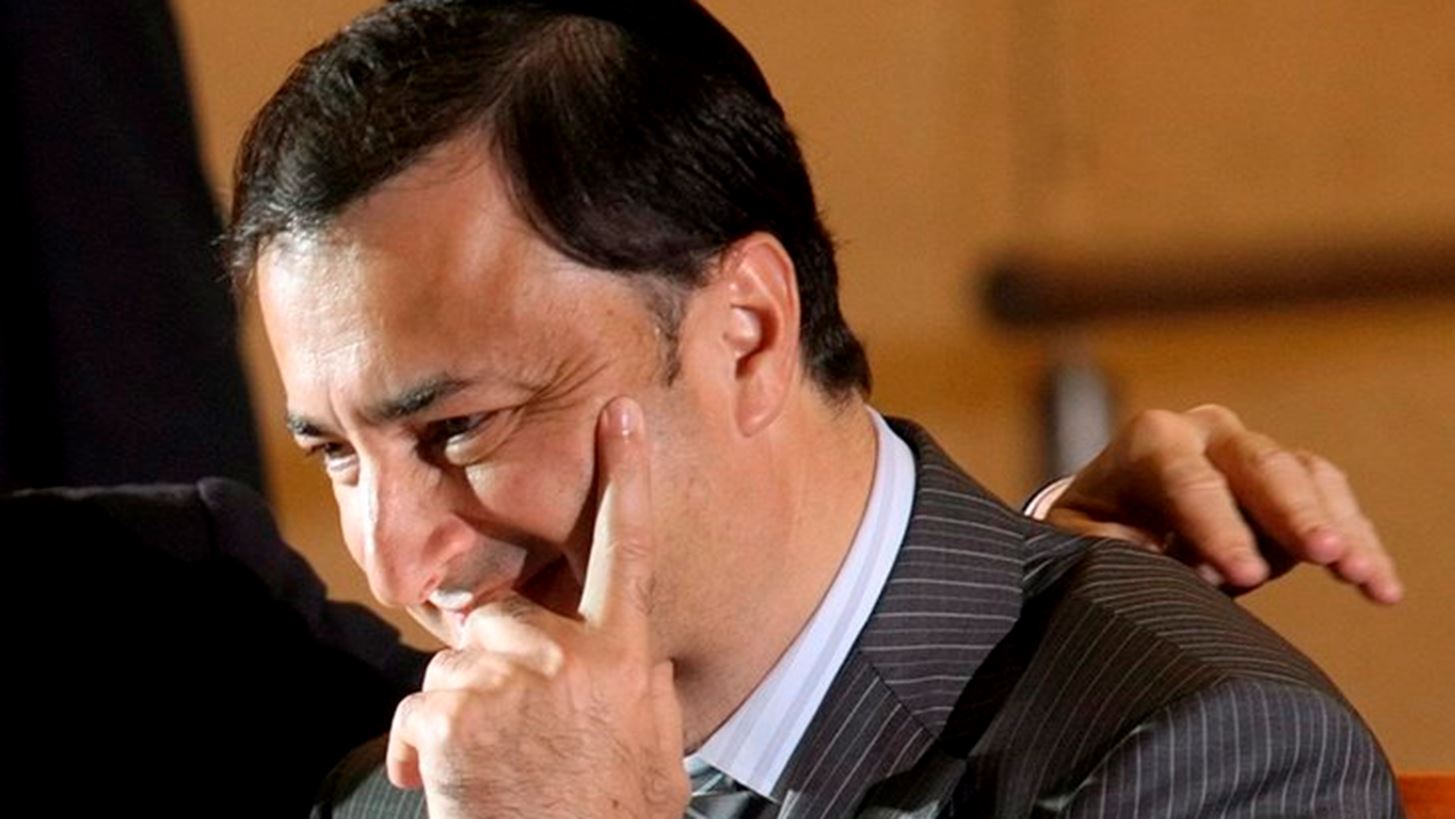 Lev Leviev: &#x397; &#x3C0;&#x3C1;&#x3B1;&#x3B3;&#x3BC;&#x3B1;&#x3C4;&#x3B9;&#x3BA;&#x3AE; &#x3B9;&#x3C3;&#x3C4;&#x3BF;&#x3C1;&#x3AF;&#x3B1; &#x3C4;&#x3BF;&#x3C5; &#x3B4;&#x3B9;&#x3C3;&#x3B5;&#x3BA;&#x3B1;&#x3C4;&#x3BF;&#x3BC;&#x3BC;&#x3C5;&#x3C1;&#x3B9;&#x3BF;&#x3CD;&#x3C7;&#x3BF;&#x3C5; &quot;&#x3C0;&#x3B1;&#x3C4;&#x3AD;&#x3C1;&#x3B1;&quot; &#x3C4;&#x3BF;&#x3C5; &quot;&#x3B1;&#x3C0;&#x3B1;&#x3C4;&#x3B5;&#x3CE;&#x3BD;&#x3B1; &#x3C4;&#x3BF;&#x3C5; Tinder&quot;