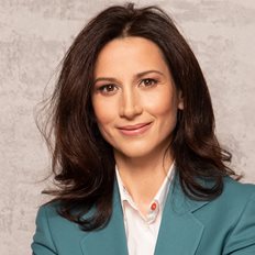 Elena Drecheva (Konica Minolta &#x395;&#x3BB;&#x3BB;&#x3AC;&#x3C2;): &#x39A;&#x3B1;&#x3B9;&#x3BD;&#x3BF;&#x3C4;&#x3BF;&#x3BC;&#x3AF;&#x3B1;, &#x3BC;&#x3B5;&#x3C4;&#x3B1;&#x3C3;&#x3C7;&#x3B7;&#x3BC;&#x3B1;&#x3C4;&#x3B9;&#x3C3;&#x3BC;&#x3CC;&#x3C2;, &#x3C3;&#x3C5;&#x3BD;&#x3B5;&#x3C1;&#x3B3;&#x3B1;&#x3C3;&#x3AF;&#x3B5;&#x3C2; &#x3C4;&#x3BF; &#x3C4;&#x3C1;&#x3AF;&#x3C0;&#x3C4;&#x3C5;&#x3C7;&#x3BF; &#x3C4;&#x3B7;&#x3C2; &#x3B5;&#x3C0;&#x3B9;&#x3C7;&#x3B5;&#x3B9;&#x3C1;&#x3B7;&#x3BC;&#x3B1;&#x3C4;&#x3B9;&#x3BA;&#x3AE;&#x3C2; &#x3BC;&#x3B1;&#x3C2; &#x3C3;&#x3C4;&#x3C1;&#x3B1;&#x3C4;&#x3B7;&#x3B3;&#x3B9;&#x3BA;&#x3AE;&#x3C2;