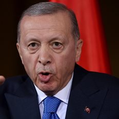 &#x39F; &#x3B1;&#x3C5;&#x3C4;&#x3B1;&#x3C1;&#x3C7;&#x3B9;&#x3BA;&#x3CC;&#x3C2; &#x395;&#x3C1;&#x3BD;&#x3C4;&#x3BF;&#x3B3;&#x3AC;&#x3BD; &quot;&#x3C3;&#x3C4;&#x3C1;&#x3B1;&#x3B3;&#x3B3;&#x3B1;&#x3BB;&#x3AF;&#x3B6;&#x3B5;&#x3B9;&quot; &#x3C4;&#x3B7;&#x3BD; &#x3B5;&#x3C5;&#x3C1;&#x3C9;&#x3C0;&#x3B1;&#x3CA;&#x3BA;&#x3AE; &#x3B5;&#x3BD;&#x3AD;&#x3C1;&#x3B3;&#x3B5;&#x3B9;&#x3B1;