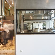 Wecook: &quot;&#x3A3;&#x3B7;&#x3BA;&#x3CE;&#x3BD;&#x3B5;&#x3B9;&quot; &#x3BD;&#x3AD;&#x3B1; &#x3BA;&#x3B5;&#x3C6;&#x3AC;&#x3BB;&#x3B1;&#x3B9;&#x3B1; &#x3B7; startup &#x3C0;&#x3BF;&#x3C5; &#x3B8;&#x3AD;&#x3BB;&#x3B5;&#x3B9; &#x3BD;&#x3B1; &#x3B1;&#x3BB;&#x3BB;&#x3AC;&#x3BE;&#x3B5;&#x3B9; &#x3C4;&#x3BF; delivery
