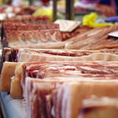 Το κρέας έπαθε… ελαιόλαδο: Στο +55% το μοσχάρι, στο +43,3% αρνί και κατσίκι - Οι λόγοι