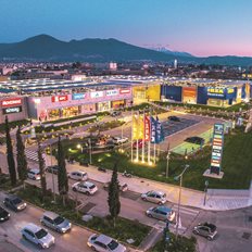 Trade Estates: &#x3A3;&#x3B5; &#x3C4;&#x3C1;&#x3BF;&#x3C7;&#x3B9;&#x3AC; &#x3AD;&#x3BD;&#x3C4;&#x3BF;&#x3BD;&#x3B7;&#x3C2; &#x3B1;&#x3BD;&#x3CC;&#x3B4;&#x3BF;&#x3C5; &#x3B5;&#x3C3;&#x3CC;&#x3B4;&#x3C9;&#x3BD; &#x3BA;&#x3B1;&#x3B9; &#x3BA;&#x3B5;&#x3C1;&#x3B4;&#x3BF;&#x3C6;&#x3BF;&#x3C1;&#x3AF;&#x3B1;&#x3C2;