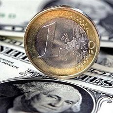 Οι ΗΠΑ χάνουν το πλεονέκτημα χρηματοδότησης καθώς η Ασία δανείζεται σε ευρώ - Το δολάριο χάνει έδαφος