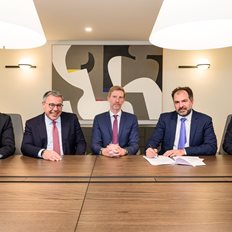 Flexfin: &#x3A0;&#x3BF;&#x3B9;&#x3B1; &#x3B5;&#x3AF;&#x3BD;&#x3B1;&#x3B9; &#x3B7; fintech &#x3B5;&#x3C4;&#x3B1;&#x3B9;&#x3C1;&#x3B5;&#x3AF;&#x3B1; &#x3C0;&#x3BF;&#x3C5; &#x3B5;&#x3BE;&#x3B1;&#x3B3;&#x3CC;&#x3C1;&#x3B1;&#x3C3;&#x3B5; &#x3B7; Alpha Bank