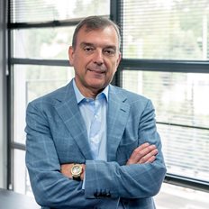 Ideal: &#x3A4;&#x3BF; &#x3BC;&#x3B9;&#x3C3;&#x3CC; &#x3B4;&#x3B9;&#x3C3;. &#x3C4;&#x3B6;&#x3AF;&#x3C1;&#x3BF;&#x3C2; &#x3BA;&#x3B1;&#x3B9; &#x3BF;&#x3B9; &#x3BC;&#x3B5;&#x3B3;&#x3AC;&#x3BB;&#x3B5;&#x3C2; &#x3B5;&#x3BE;&#x3B1;&#x3B3;&#x3BF;&#x3C1;&#x3AD;&#x3C2; &#x3C3;&#x3C4;&#x3B1; &#x3C4;&#x3C1;&#x3CC;&#x3C6;&#x3B9;&#x3BC;&#x3B1;