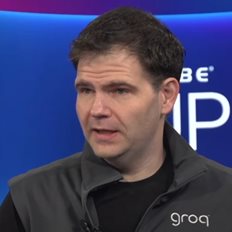 Τα τσιπ τεχνητής νοημοσύνης έσωσαν αυτή τη start-up που τώρα θέλει να κοντράρει την Nvidia