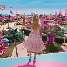 Το "φαινόμενο Barbie" οδηγεί σε διψήφιο ράλι τη μετοχή της Mattel